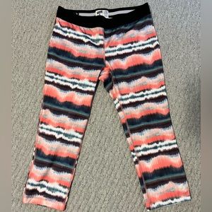 Soffe Low Rise Capri Tights Md Tie Dye Pattern